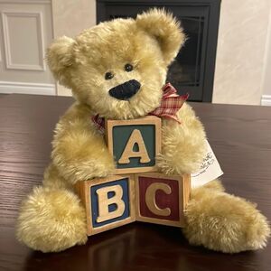 Heritage Classics Collectible Teddy Bear Plush By Ganz with ABC Blocks NWT EC